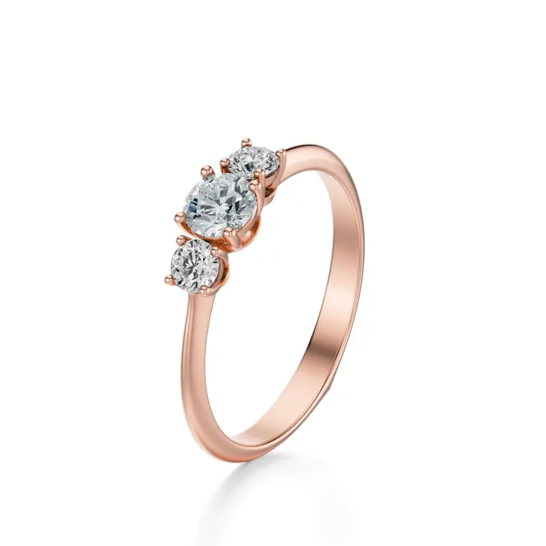 Pierścionek z różowego złota z diamentami